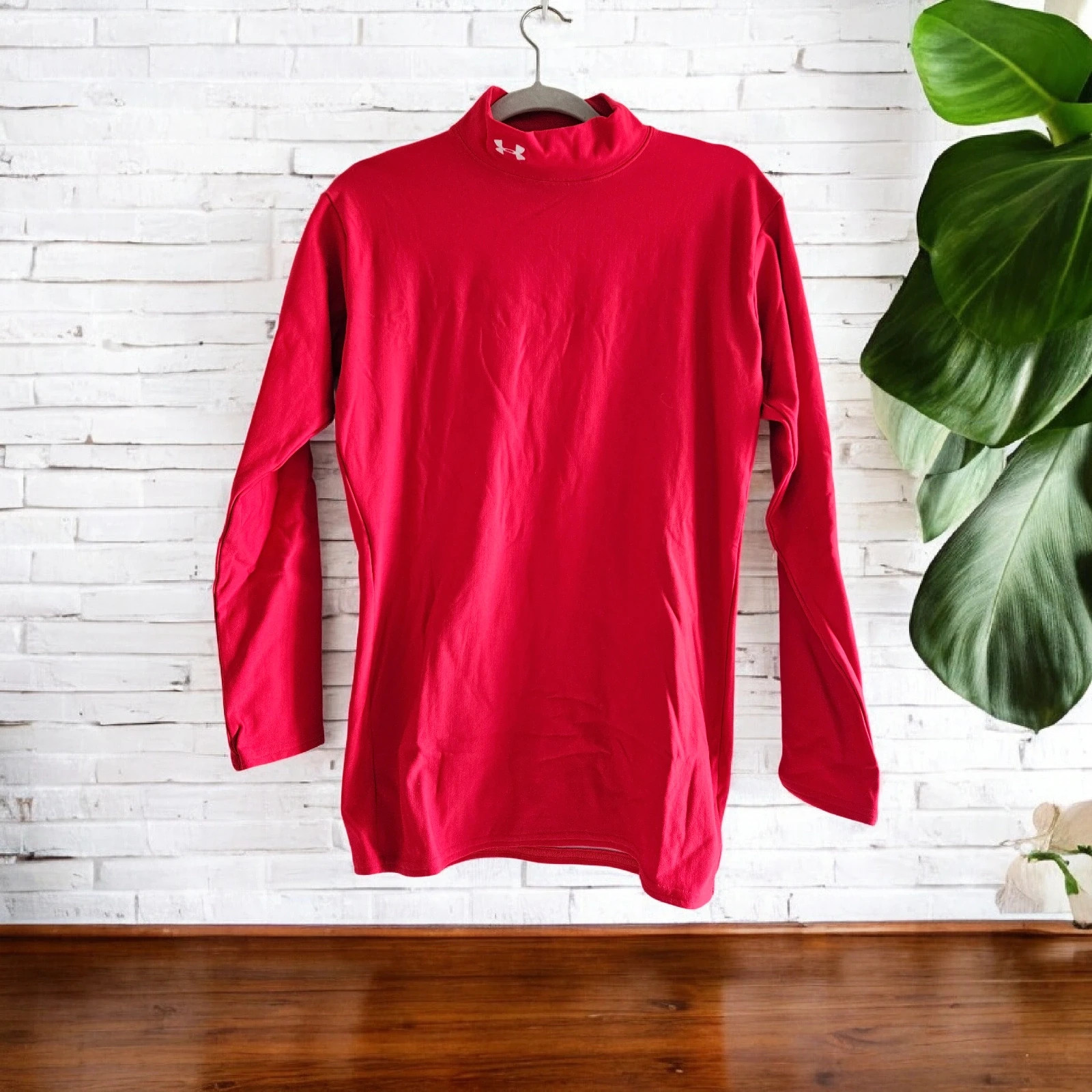Under Armour thermal top · Size L · Perfect condition · Sport fit