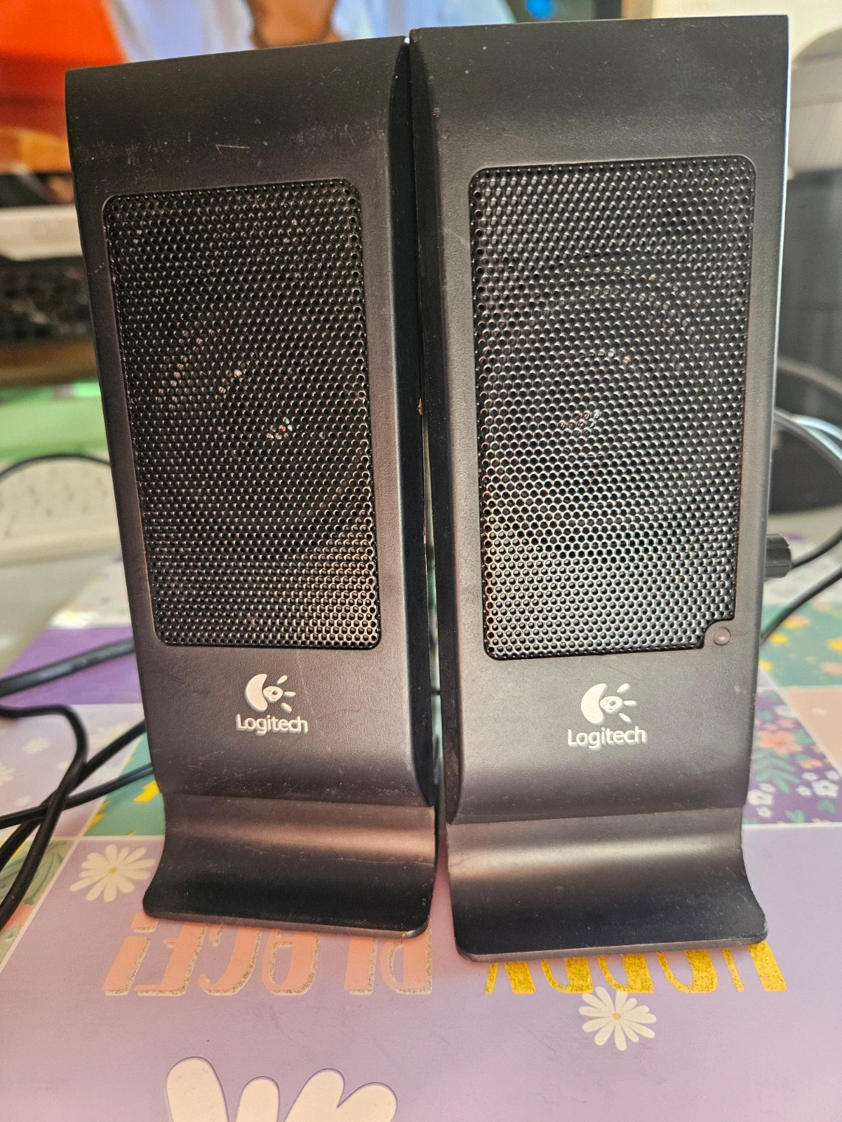 Logitech black speakers · Wired · Clear sound · Perfect condition