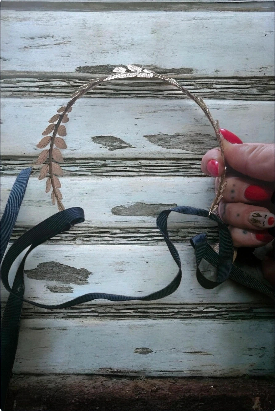 Parfois leaf headband · Metallic finish · Perfect condition · Boho & elegant style