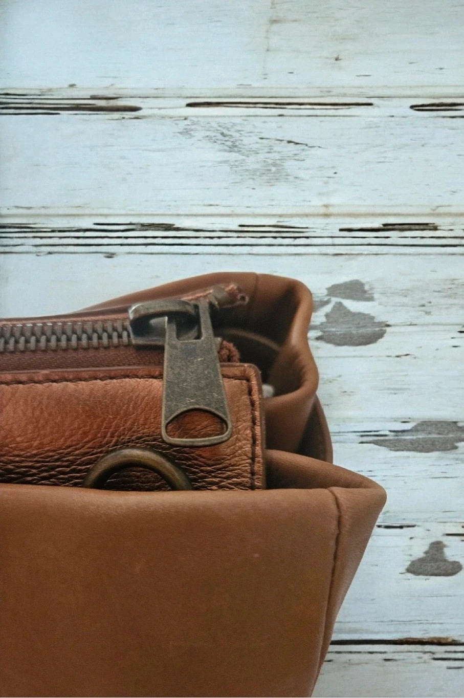 Liebeskind Berlin bolso piel marrón bandolera | leather handbag shoulder bag – Liebeskind Berlin 4