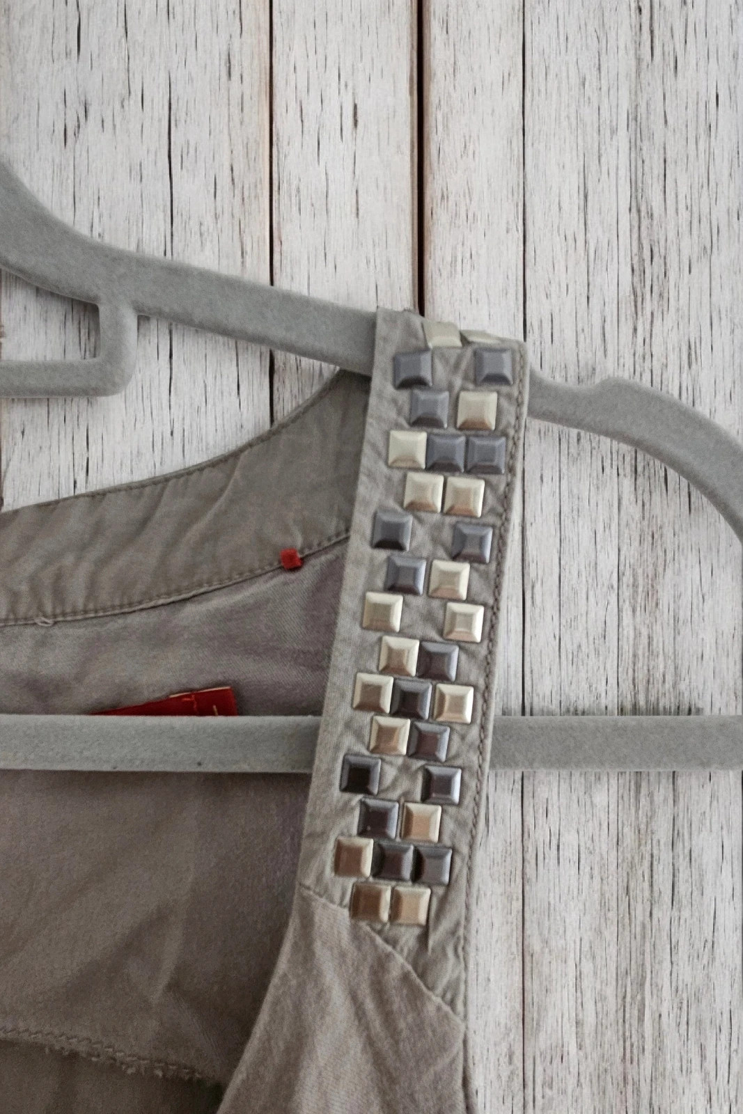 Mono largo EDC talla L beige grisáceo cintura ajustable tirantes tachuelas – EDC by Esprit – taille L / 40 / 12 3