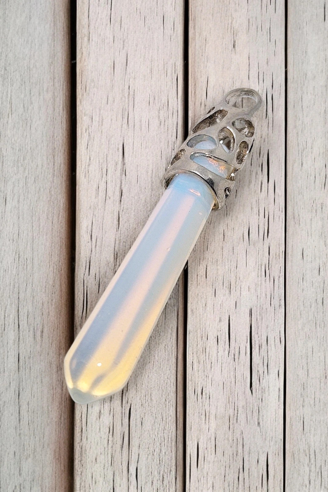 Colgante punta Opalina 6cm · Opalite generador · calma y transición · engarce plata