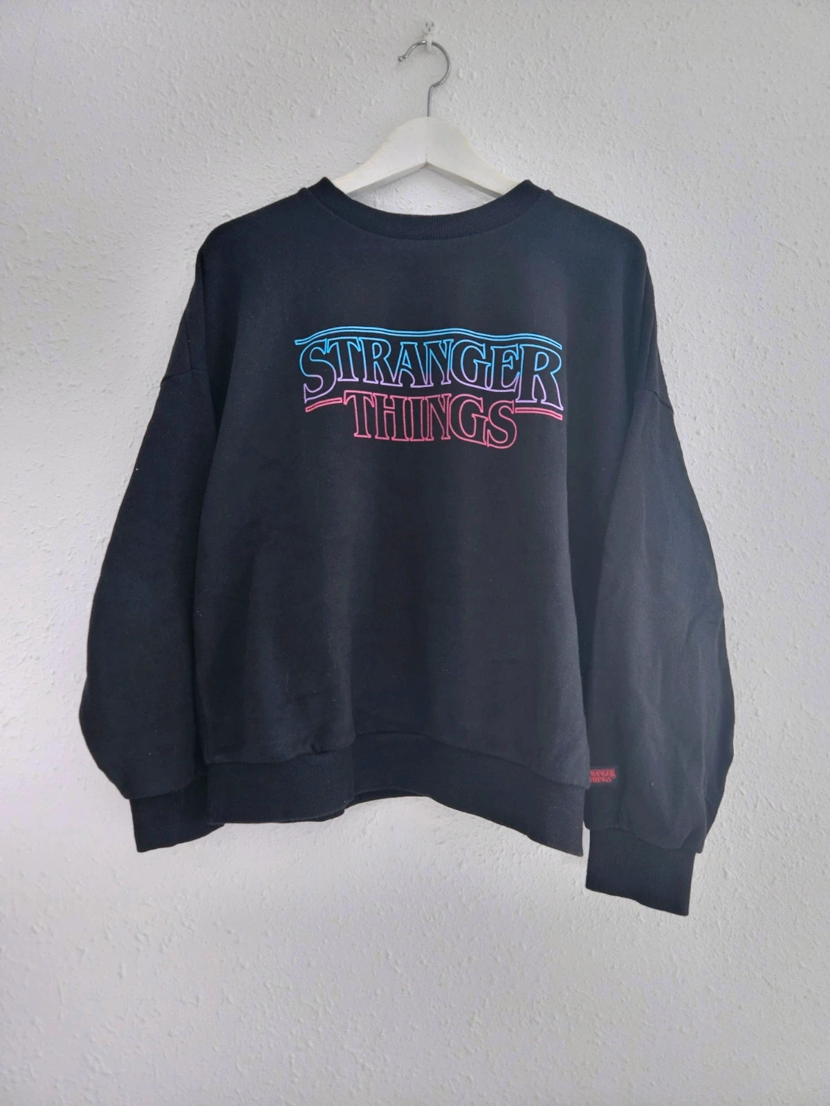 Sudadera Stranger Things Pull&Bear negra talla M oficial Netflix oversize algodón perfecta – Pull & Bear – taille M / 38 / 10 3