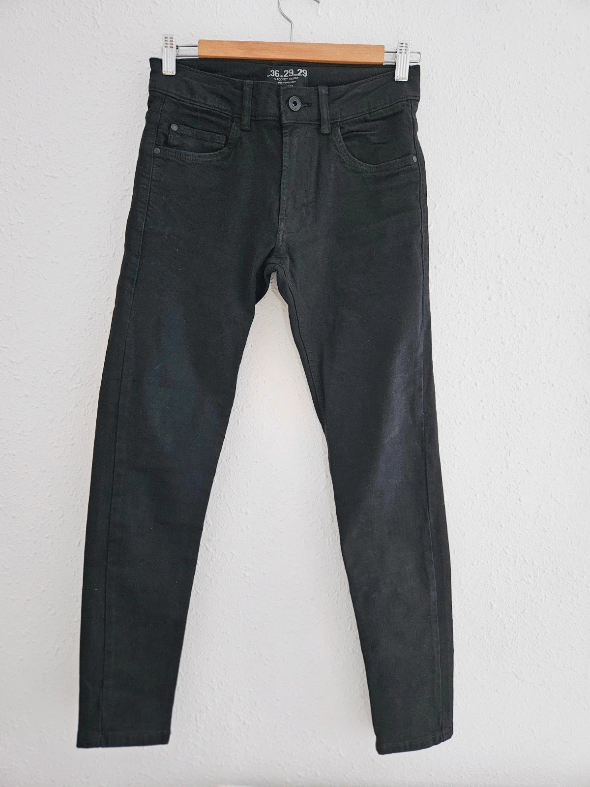 Vaqueros negros skinny Bershka mujer T36 algodón elásticos básicos 5 bolsillos impecables – Bershka – taille S / 36 / 8 3