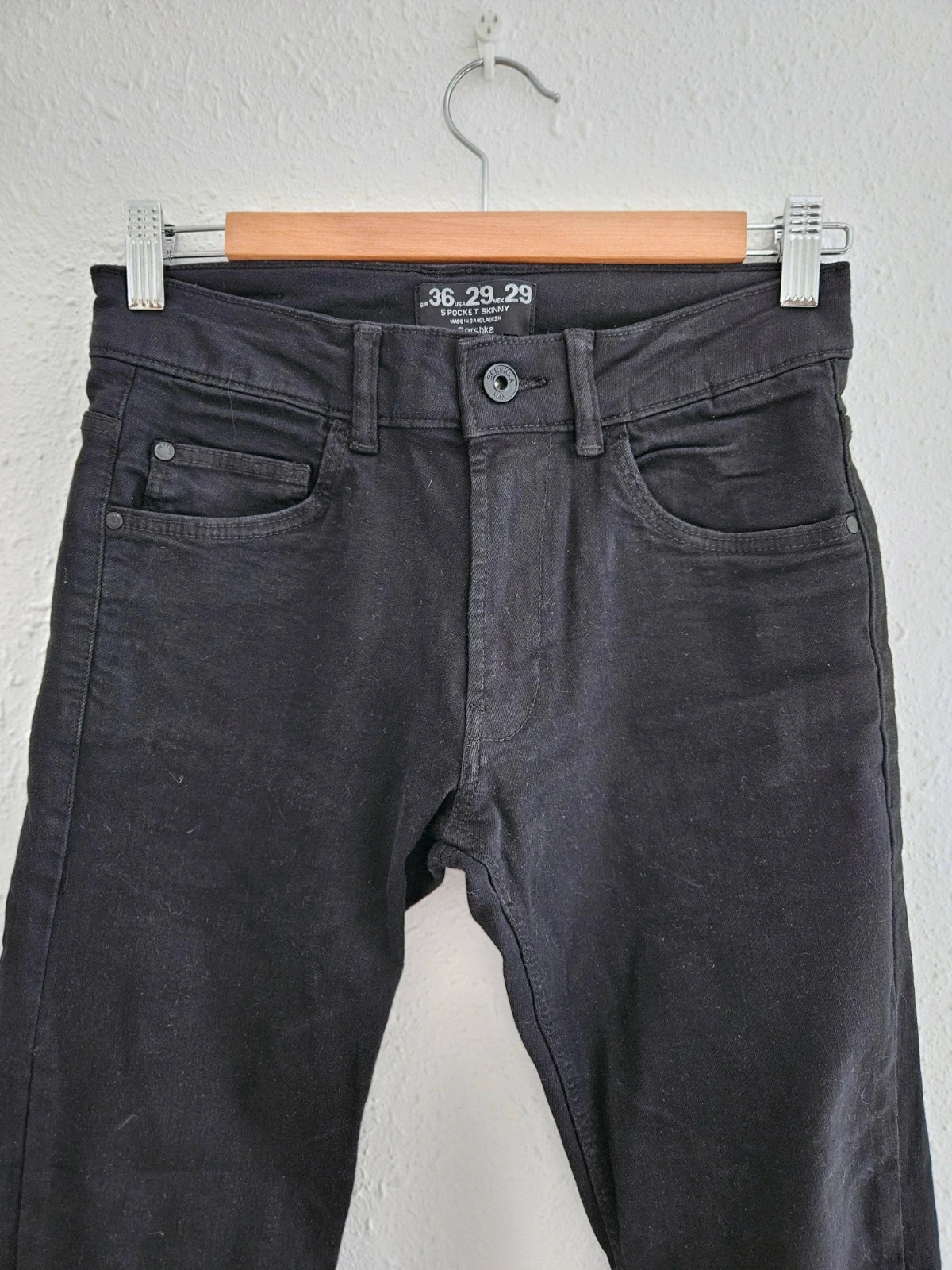 Vaqueros negros skinny Bershka mujer T36 algodón elásticos básicos 5 bolsillos impecables – Bershka – taille S / 36 / 8 5