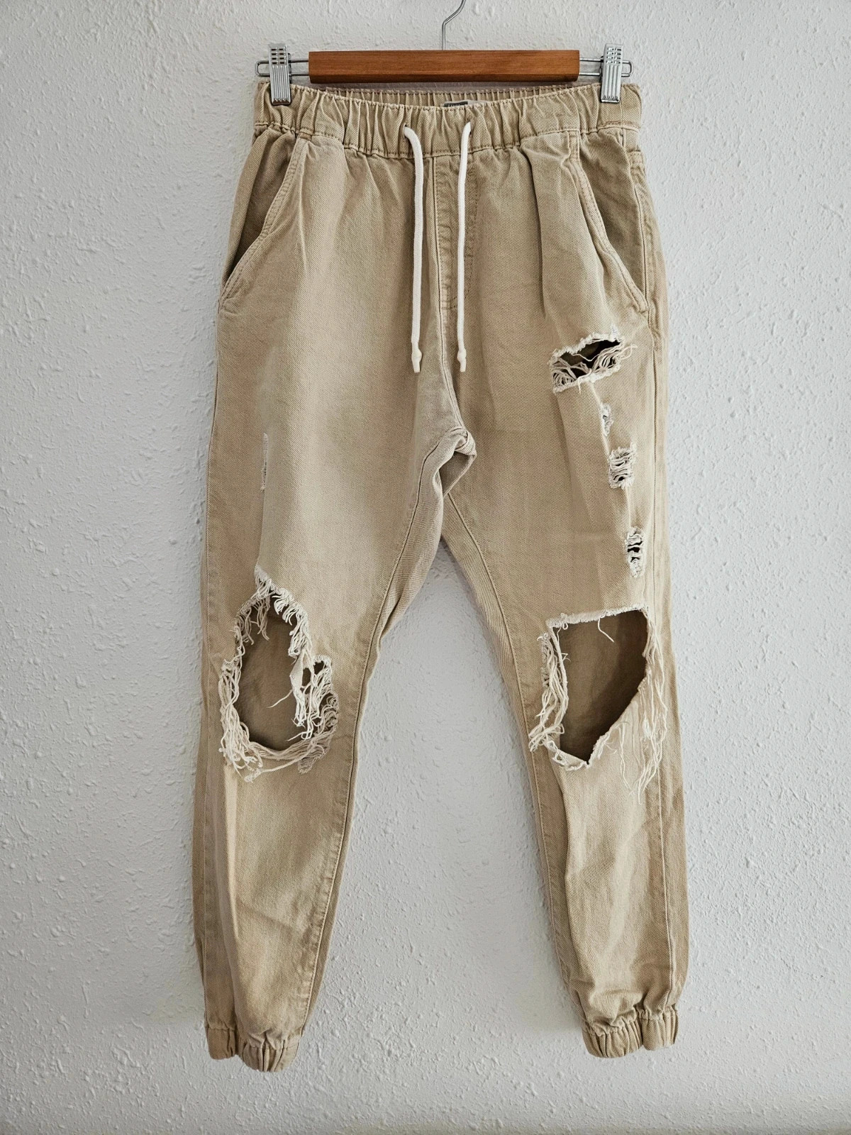 Jogger denim roto Bershka XS beige elástico – Bershka – taille XS / 34 / 6 3