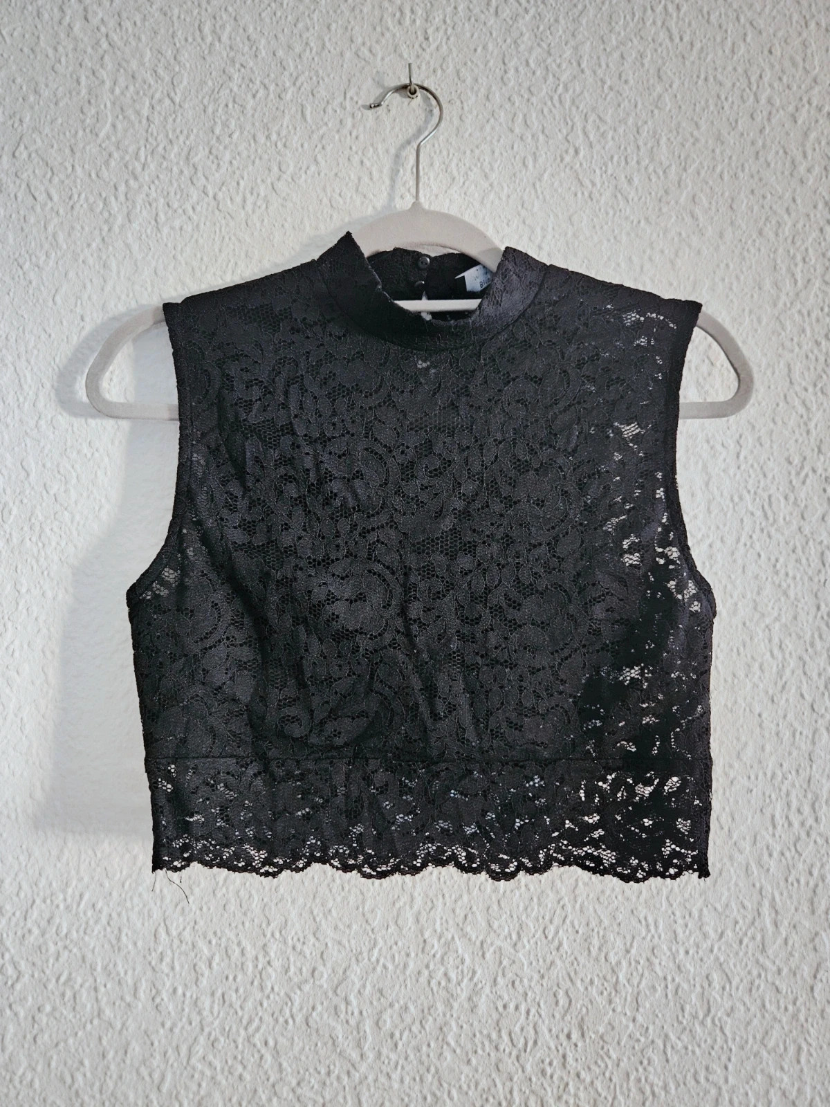 Top encaje negro Bershka · cuello alto floral · talla L · estilo elegante chic – Bershka – taille L / 40 / 12 3