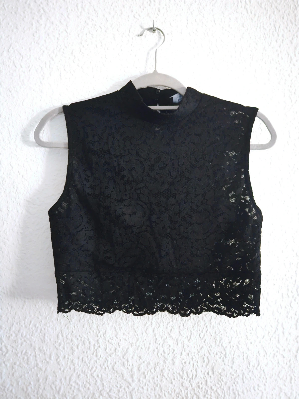 Top encaje negro Bershka · cuello alto floral · talla L · estilo elegante chic – Bershka – taille L / 40 / 12 2