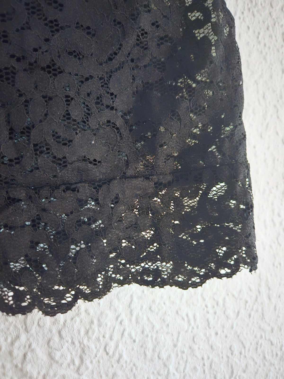 Top encaje negro Bershka · cuello alto floral · talla L · estilo elegante chic – Bershka – taille L / 40 / 12 5
