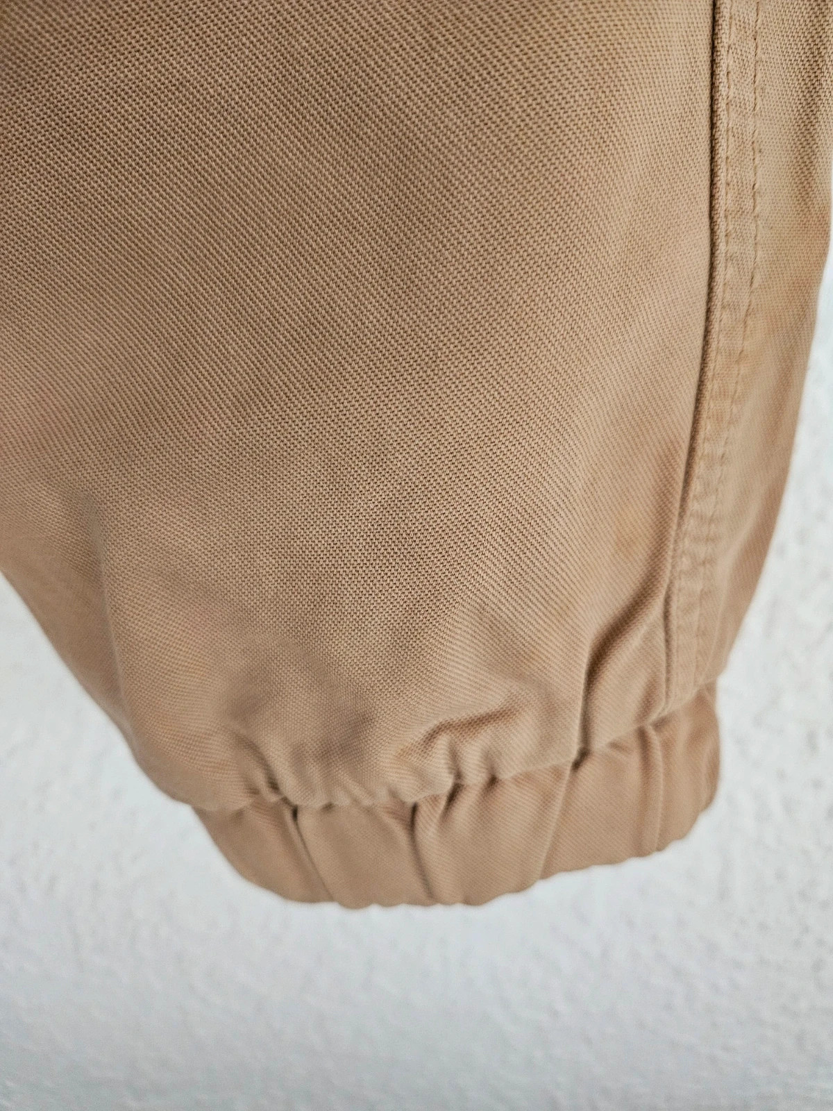 Bershka pantalón cargo beige algodón 100% talla S con bolsillos y puño elástico – Bershka – taille S 5