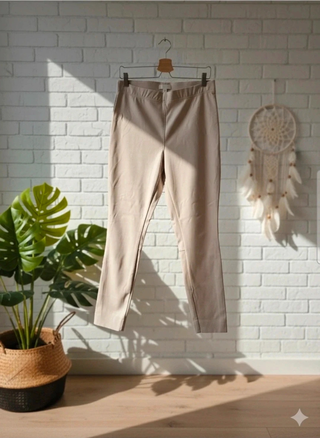 Pantalón polipiel beige H&M talla 44 bajo corte láser impecable – H&M – taille XXL / 44 / 16 3