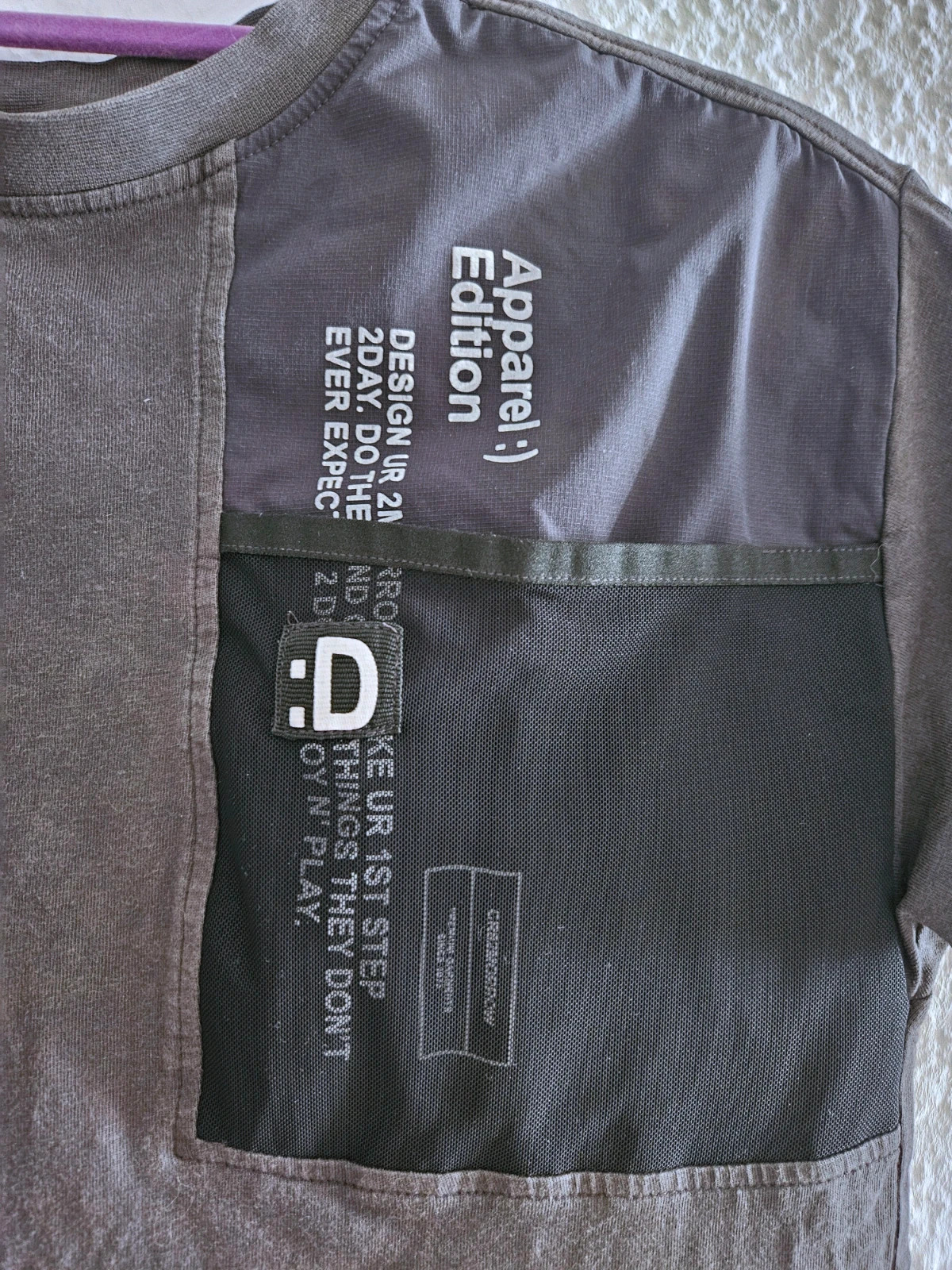 Camiseta ZARA Cr8 2morrow gris con bolsillo técnico talla 10 años 140cm – Zara – taille 10 ans / 140 cm 2
