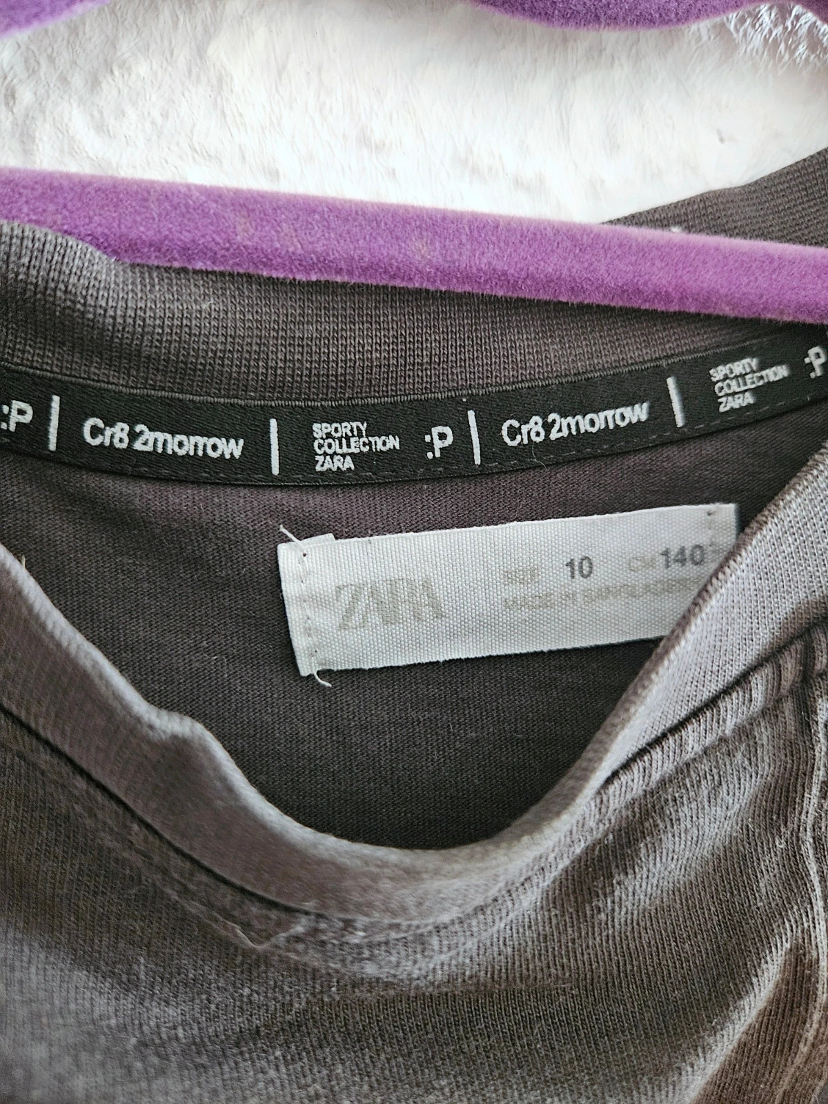 Camiseta ZARA Cr8 2morrow gris con bolsillo técnico talla 10 años 140cm – Zara – taille 10 ans / 140 cm 5