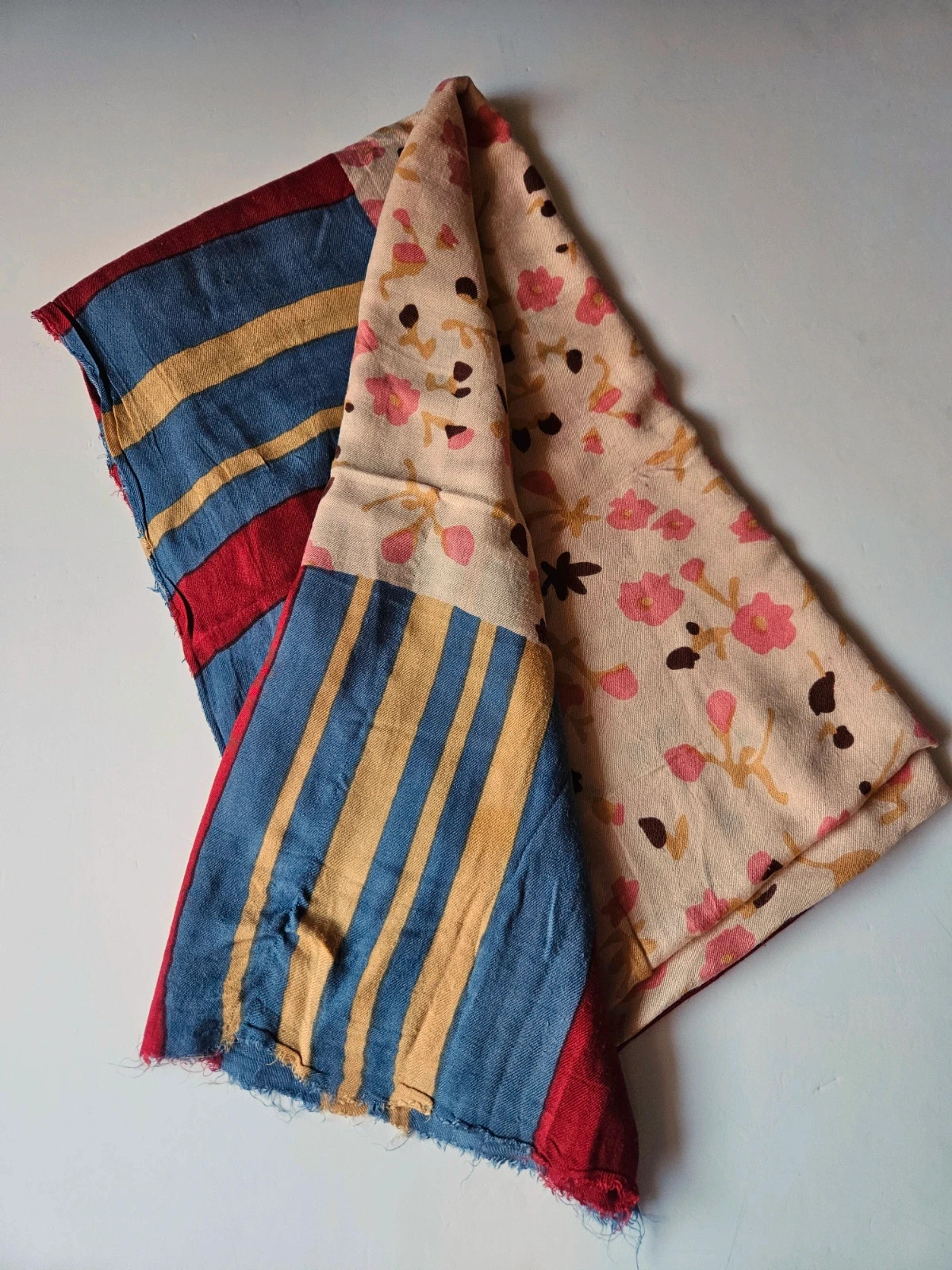 Pañuelo Zara flores y rayas multicolor 204x105 cm · suave y ligero · perfecto estado – Zara 2