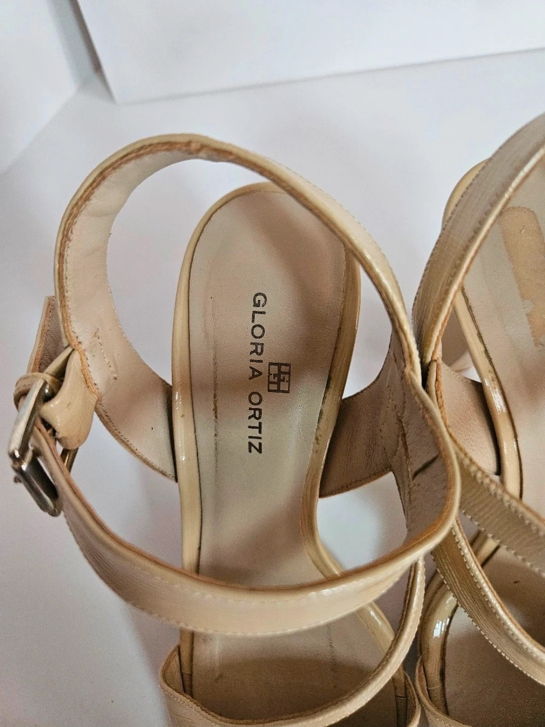 Sandalias Gloria Ortiz beige charol talla 36 tacón alto elegante – Gloria Ortiz – taille 36 3