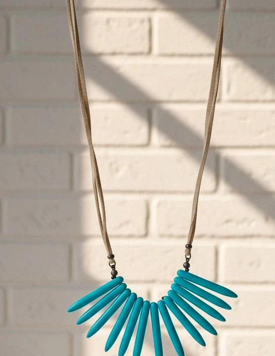 Natural turquoise necklace · Fan-shaped design · Local artisan piece · Boho statement 2