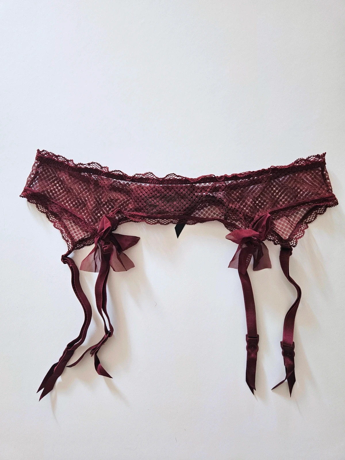 Women'secret burgundy lace garter belt · Size L · Satin details · Romantic style – Women'secret 3