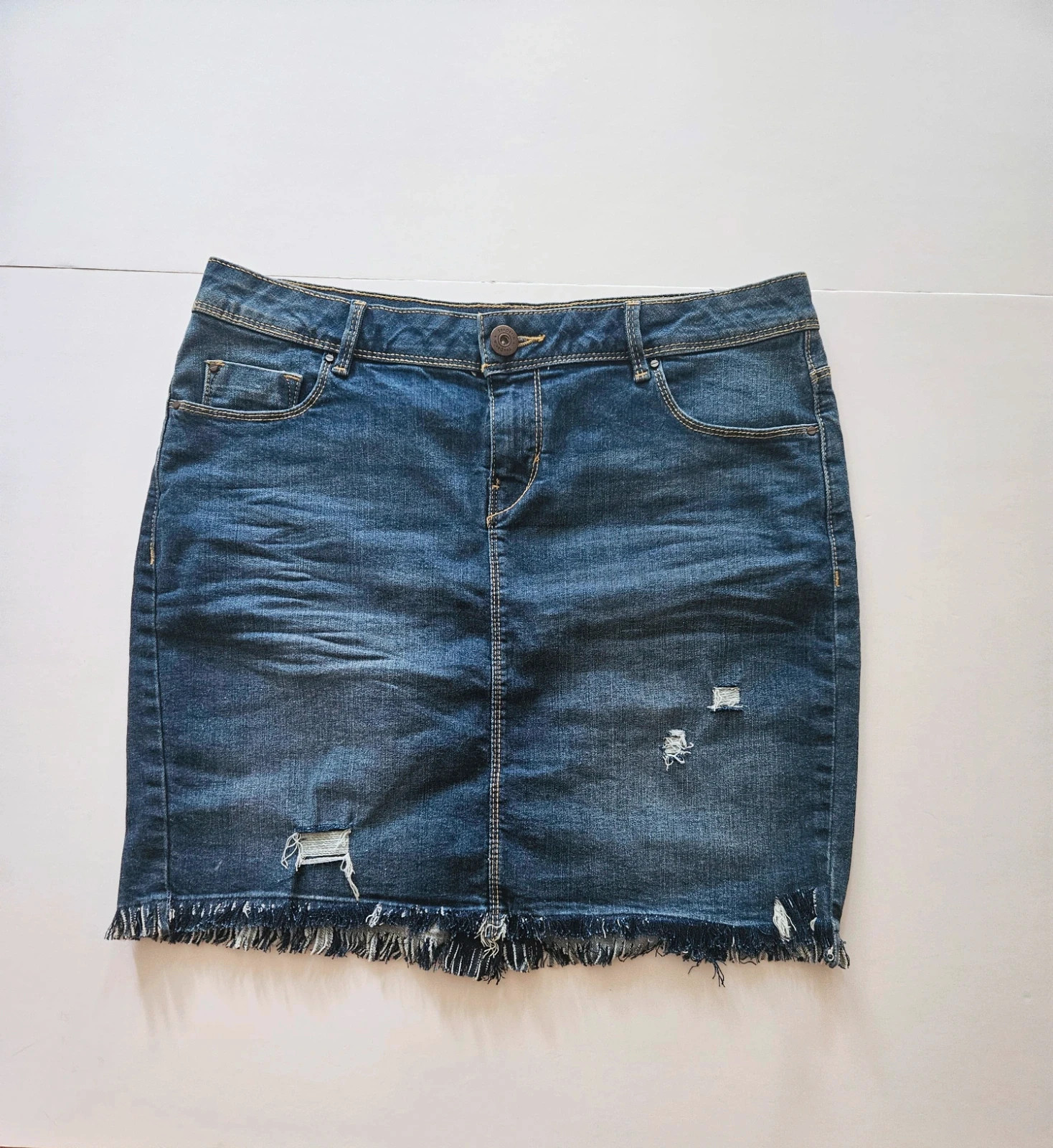 Tex distressed denim skirt · Size 44 · Raw hem · Casual style – TEX – taille XXL / 44 / 16 3
