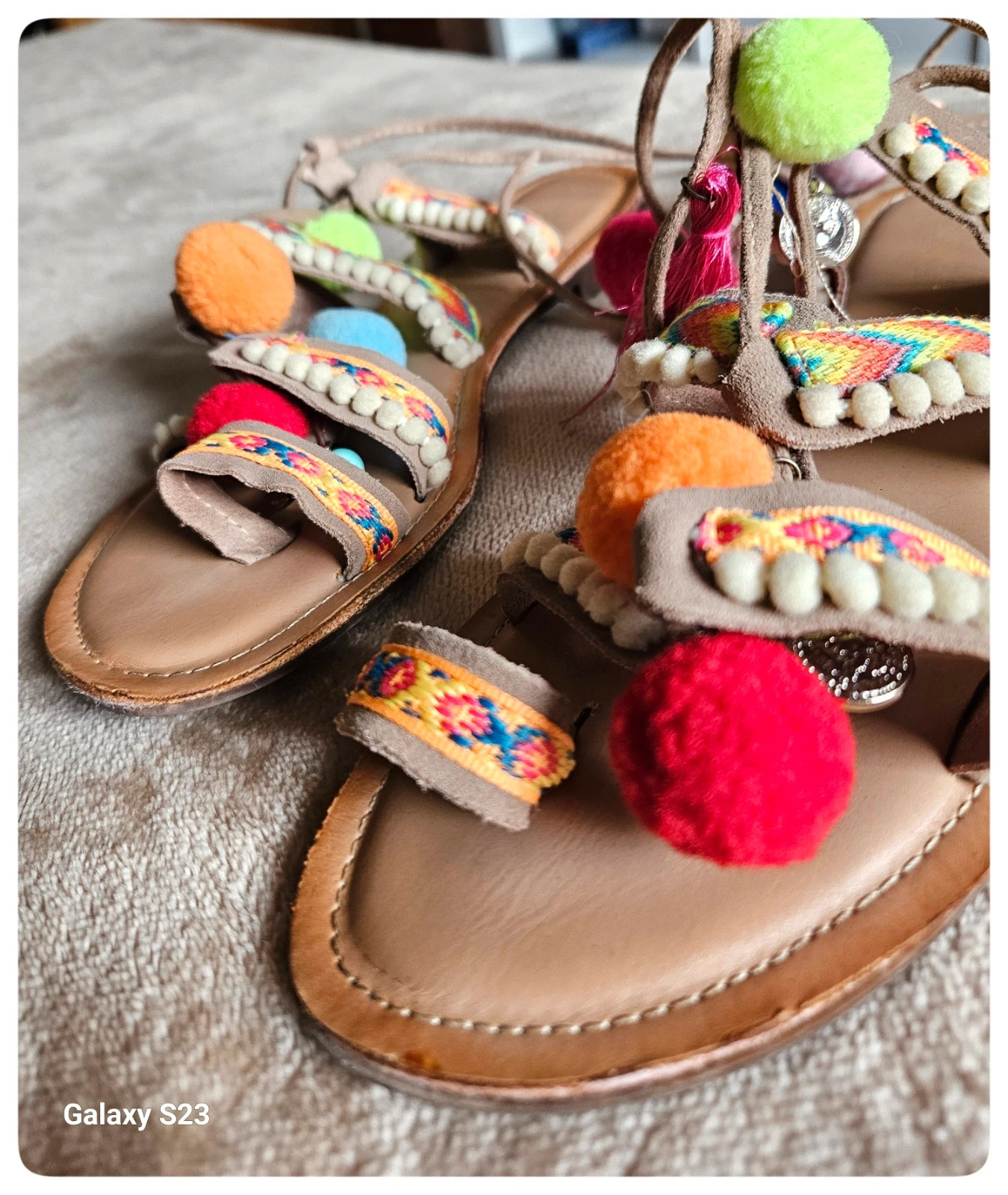 Sandalias boho con pompones – talla 40, coloridas y alegres – taille 40 3