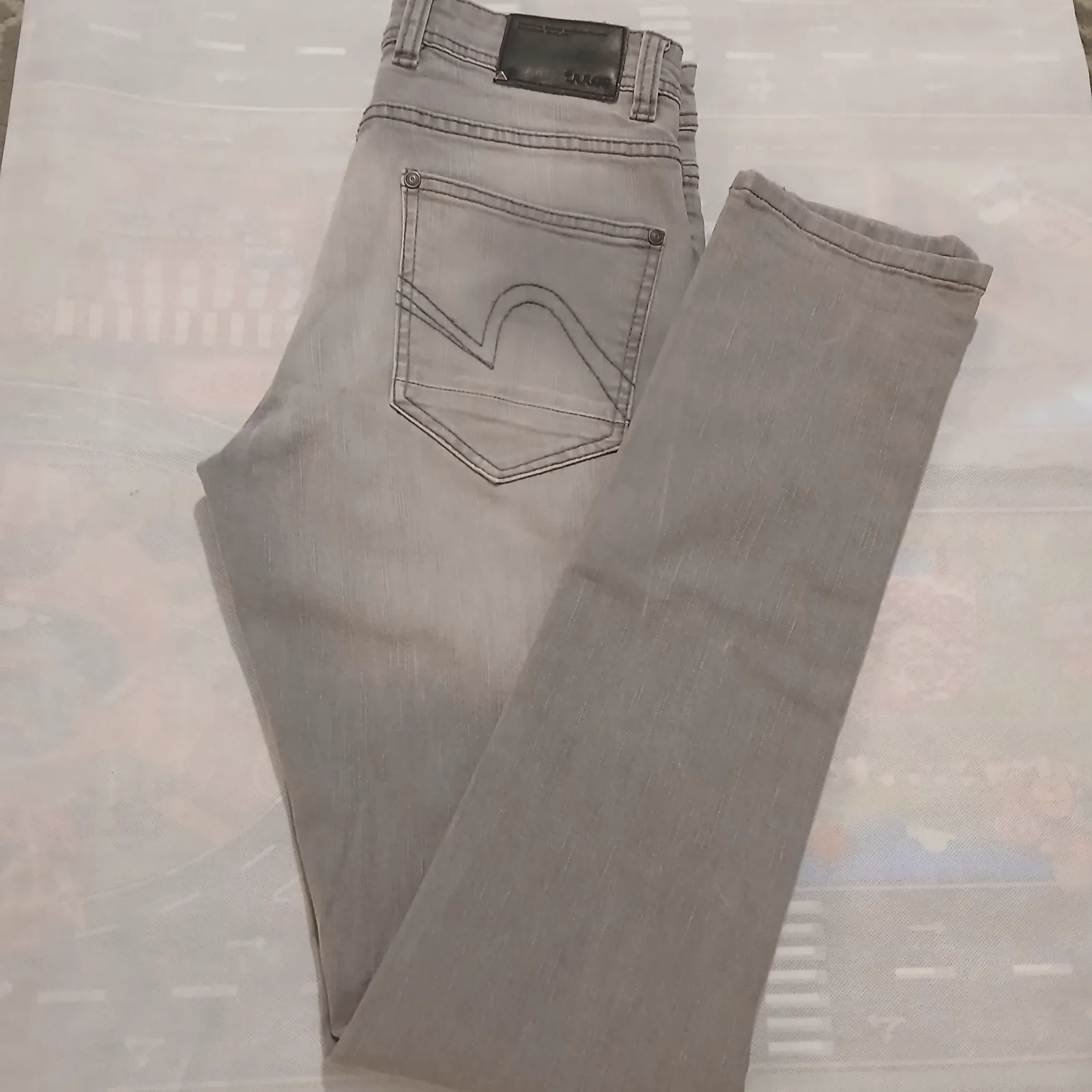 Jean droit gris homme – Jules – taille S 8