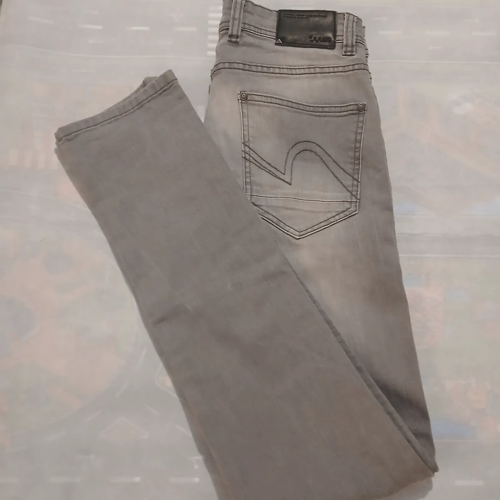 Jean droit gris homme – Jules – taille S 9