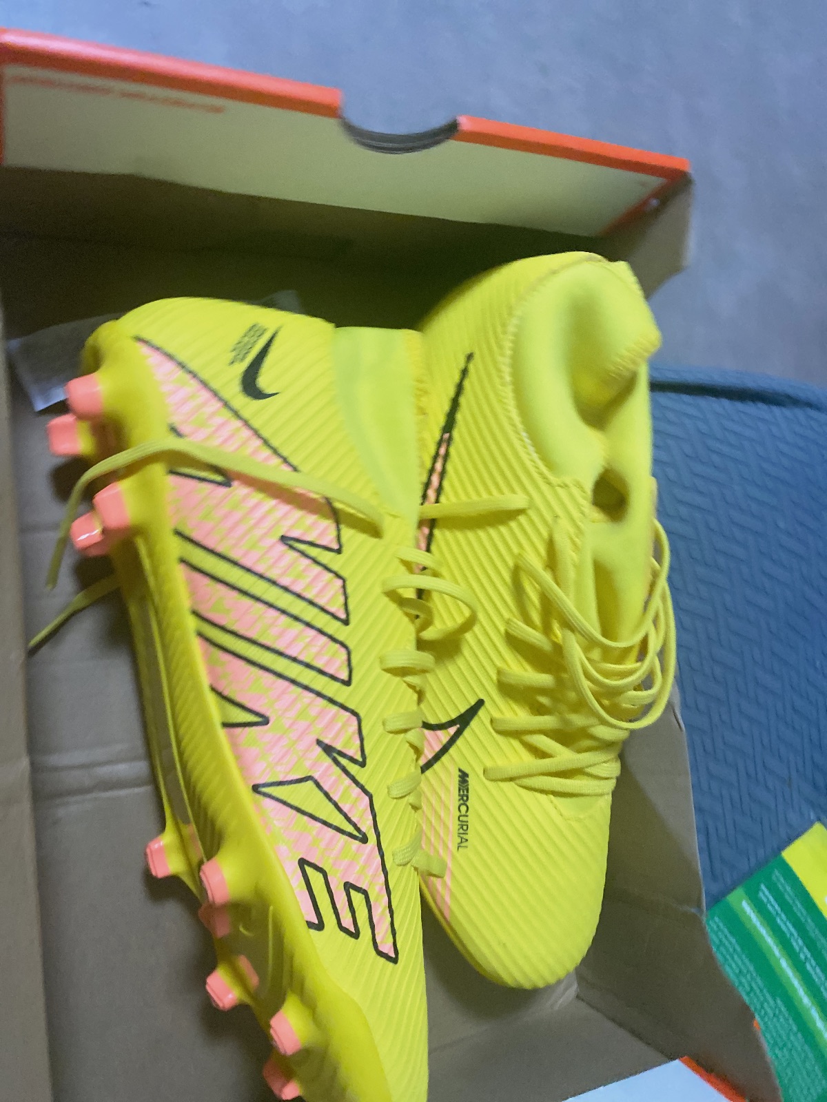 Crampon  – Nike – taille EU 44 2