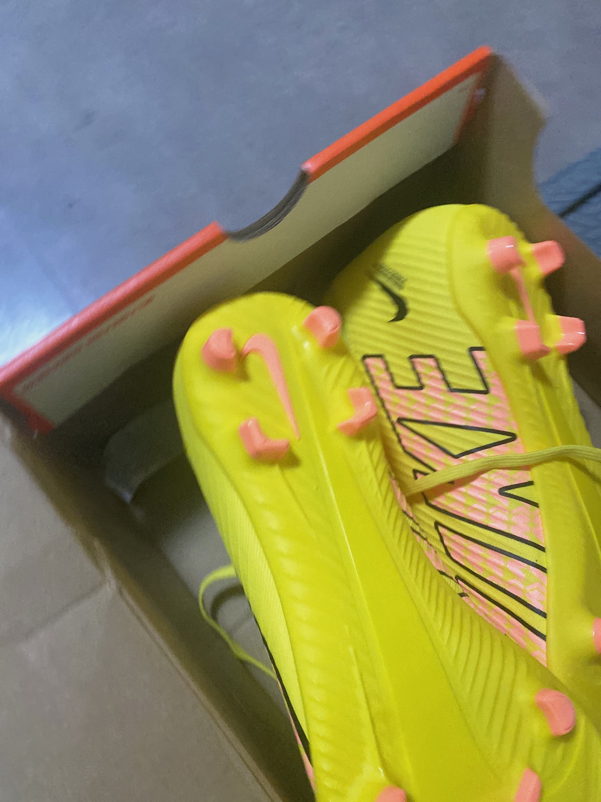 Crampon  – Nike – taille EU 44 4