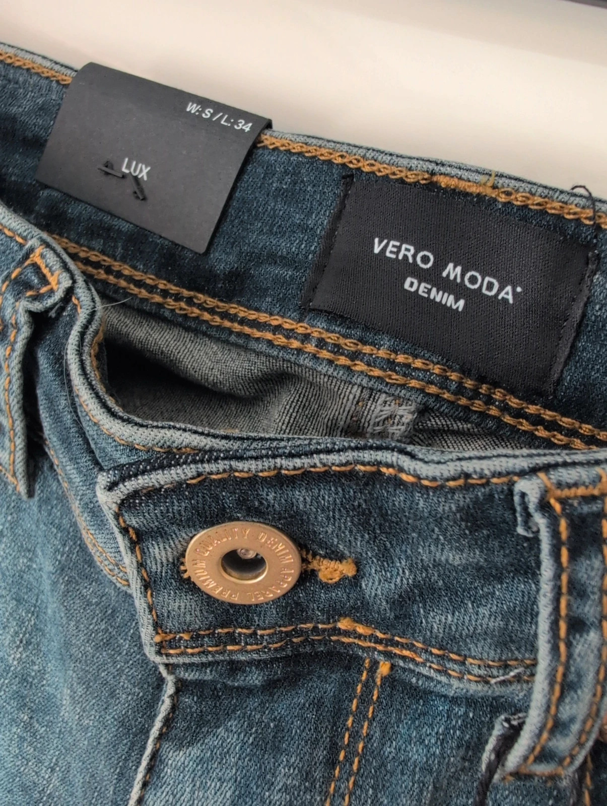 New Vero Moda Denim Jeans Mid Rise Slim UK S – Vero Moda – taille S / UK 8-10 2