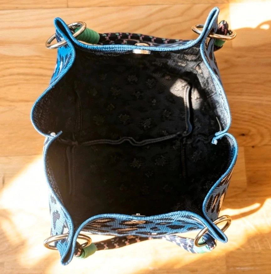 New Blue Black Leopard Print Knit Bucket Bag Rope Handles Silver Hardware Boho Festival Indie Hippie 3