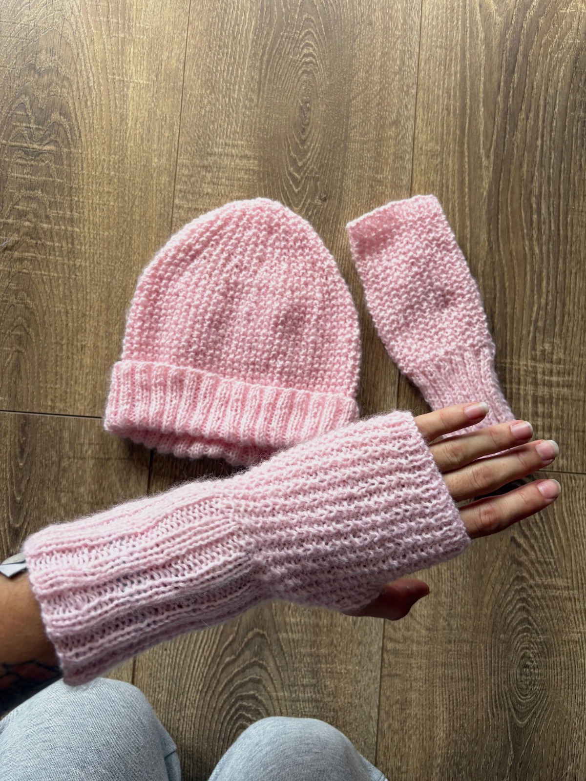 Bonnet + mitaines rose tricoté  – Zara 3