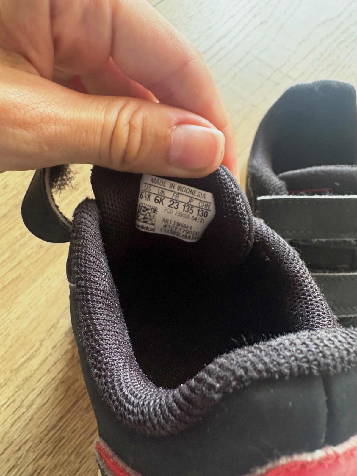 Lot de 2 paires de basket adidas enfant taille 23 blanc et noir  – Adidas – taille EU 23 4