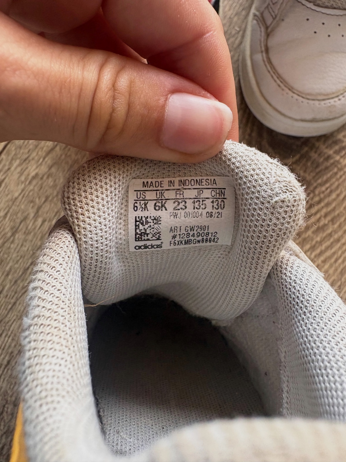 Lot de 2 paires de basket adidas enfant taille 23 blanc et noir  – Adidas – taille EU 23 5
