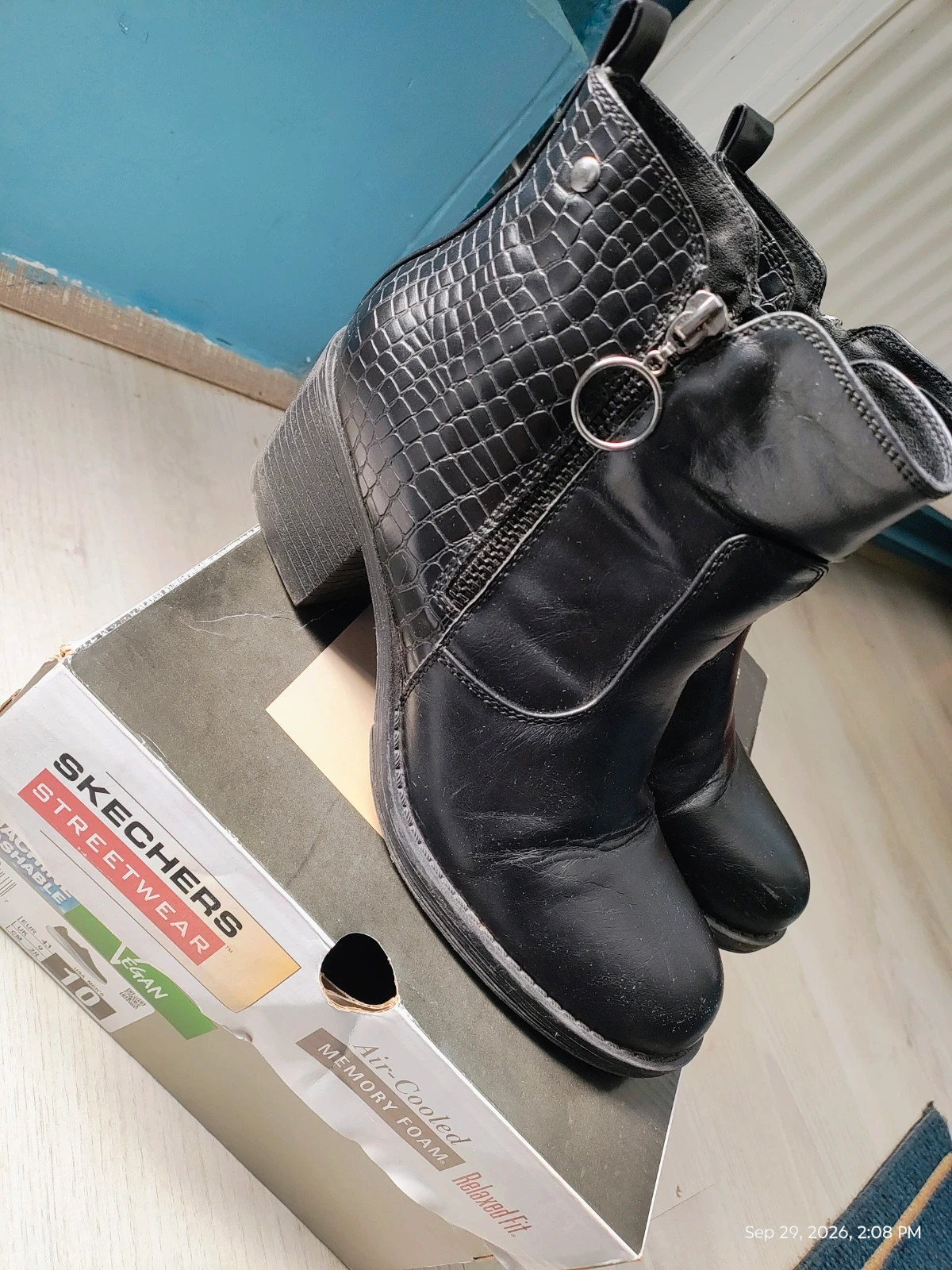 Long leather bottt shoes 39