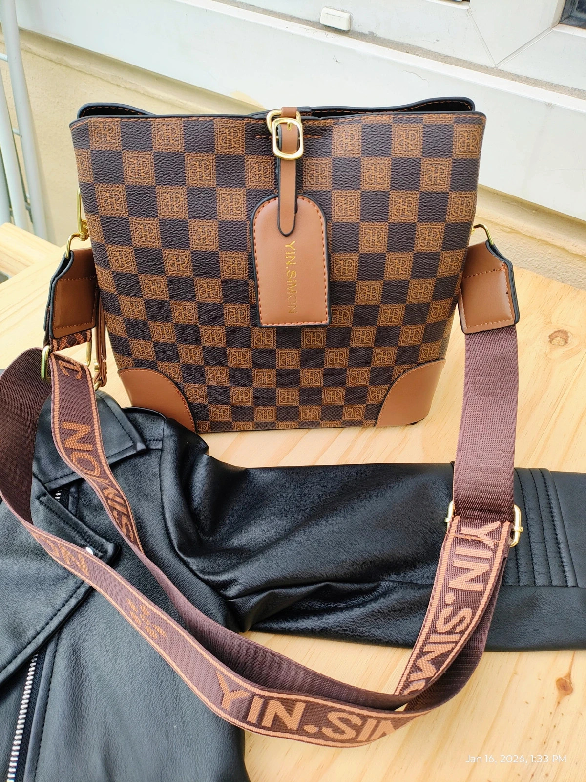 Cross bag 3