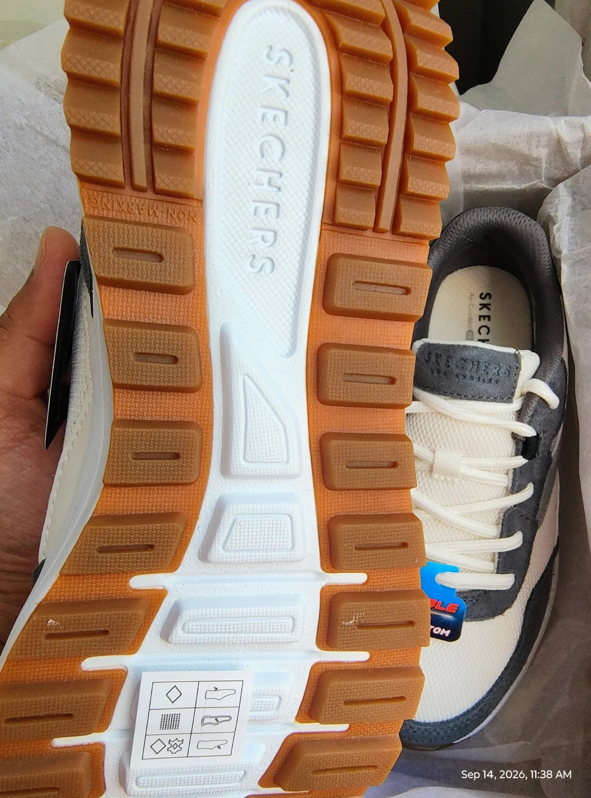 Skechers leather shoes 35.5 shoes for boys new with tag – Skechers – taille 35 5
