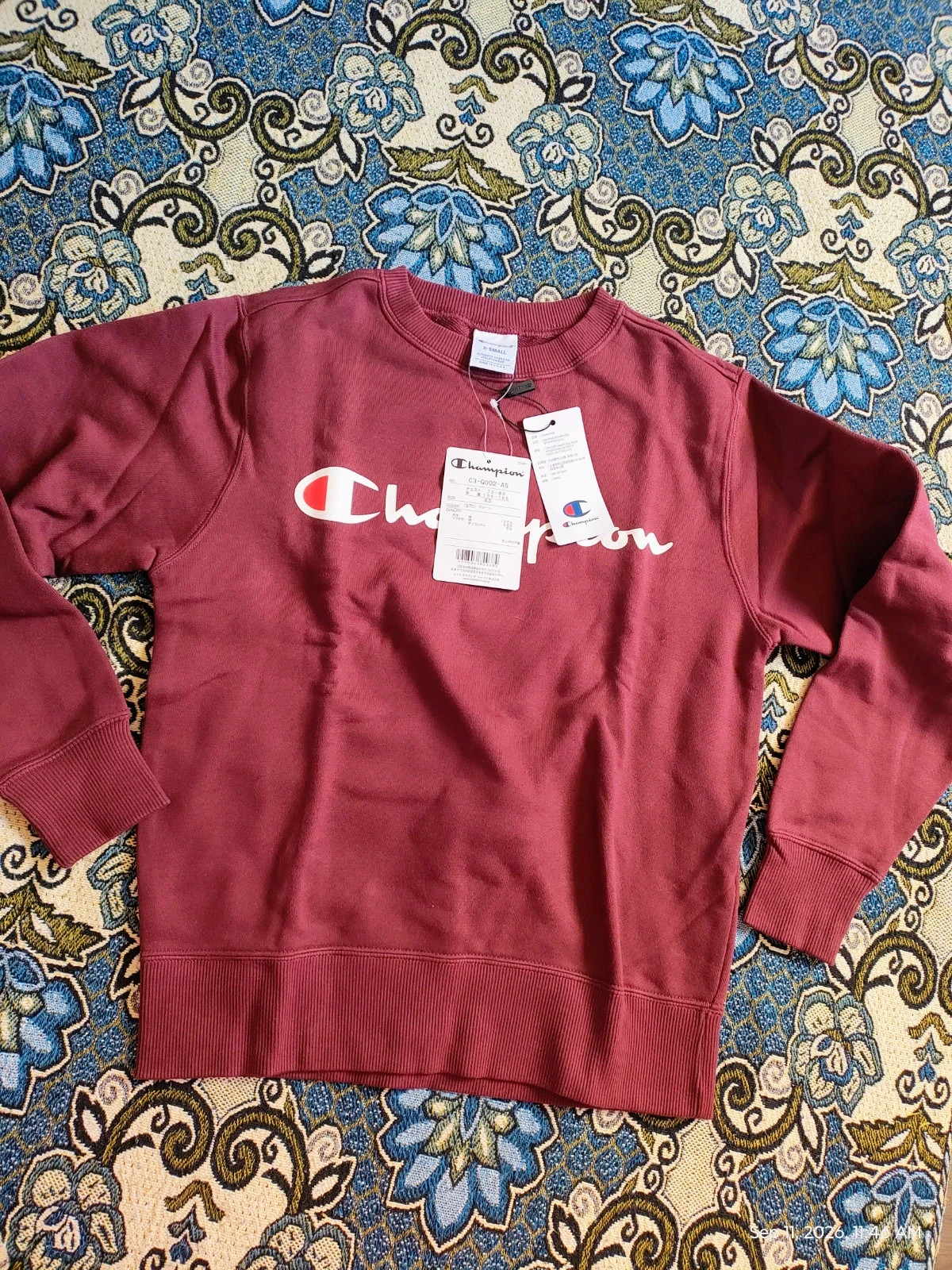 Unisex xs champion sweatshirt