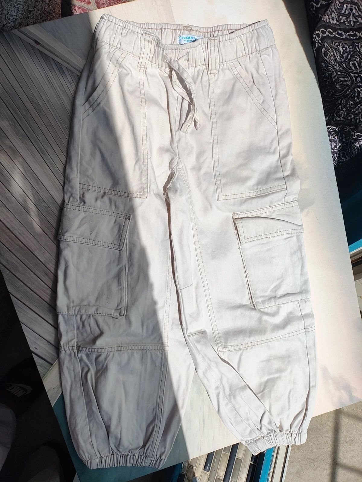 2 t shirts with joggers pent 7 to 8 years – Primark – taille 7 ans / 122 cm 3