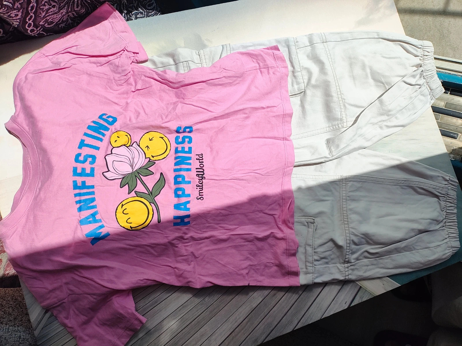 2 t shirts with joggers pent 7 to 8 years