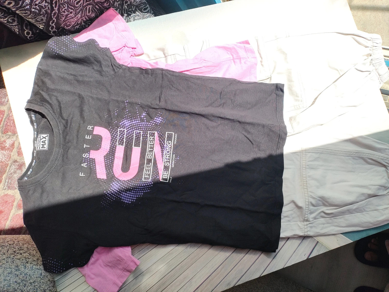 2 t shirts with joggers pent 7 to 8 years – Primark – taille 7 ans / 122 cm 5