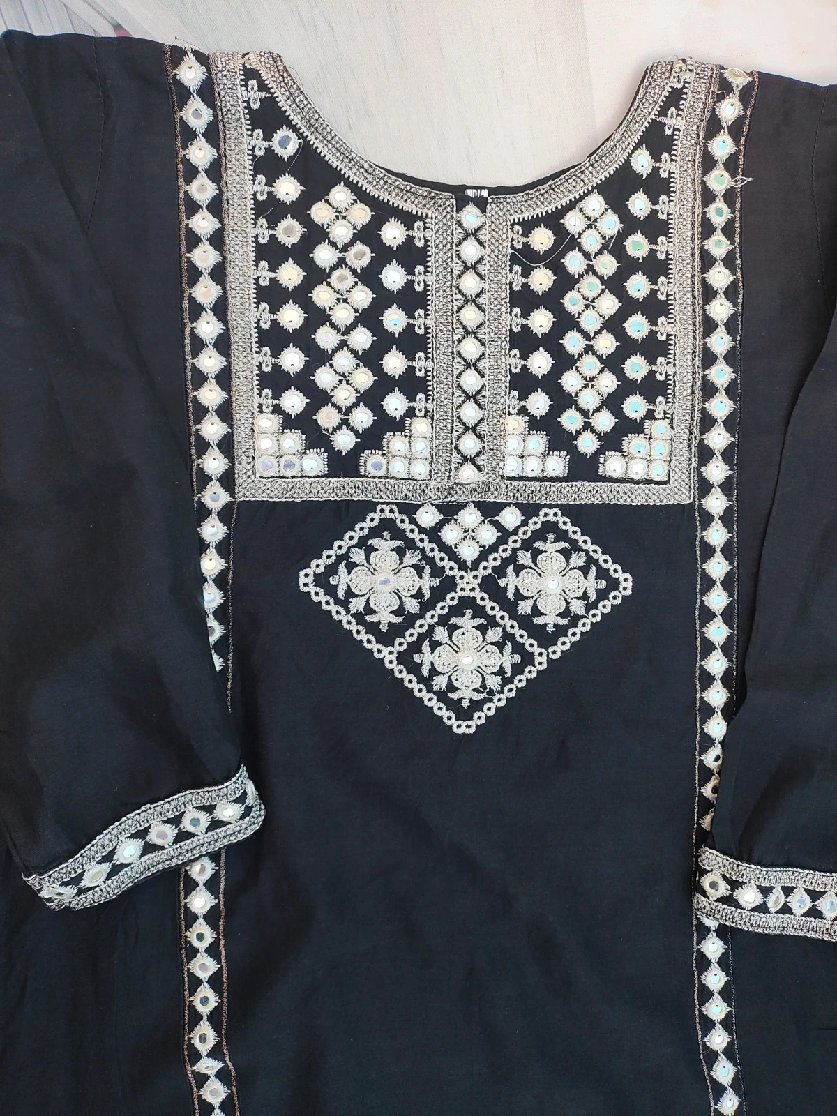 Embroidery shirt 10 years – Indian – taille 10 ans / 140 cm 2