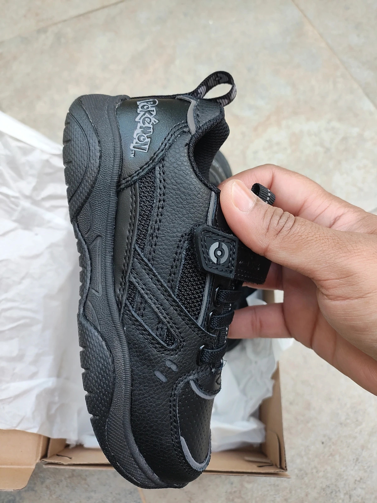Black leather pokemon Clarks shoes 27.5 – Clarks – taille 27 3