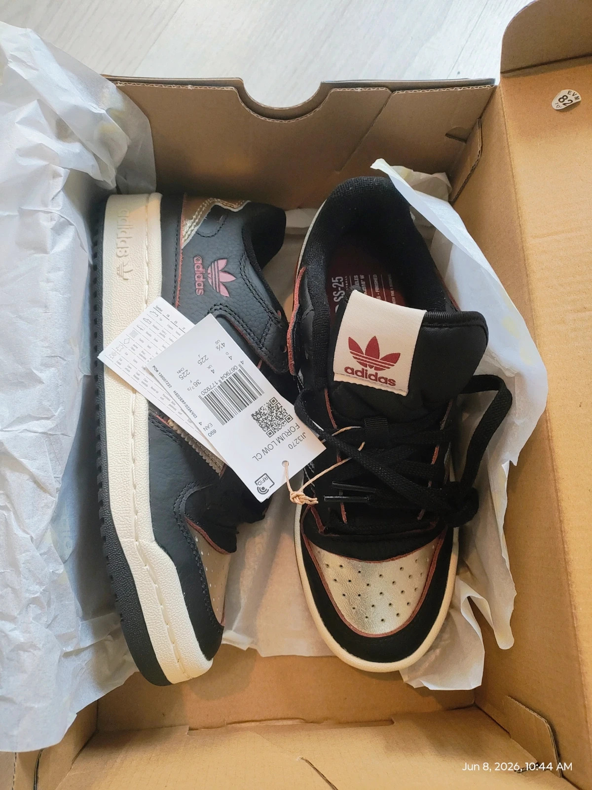 Adidas shoes for girls 36.5
