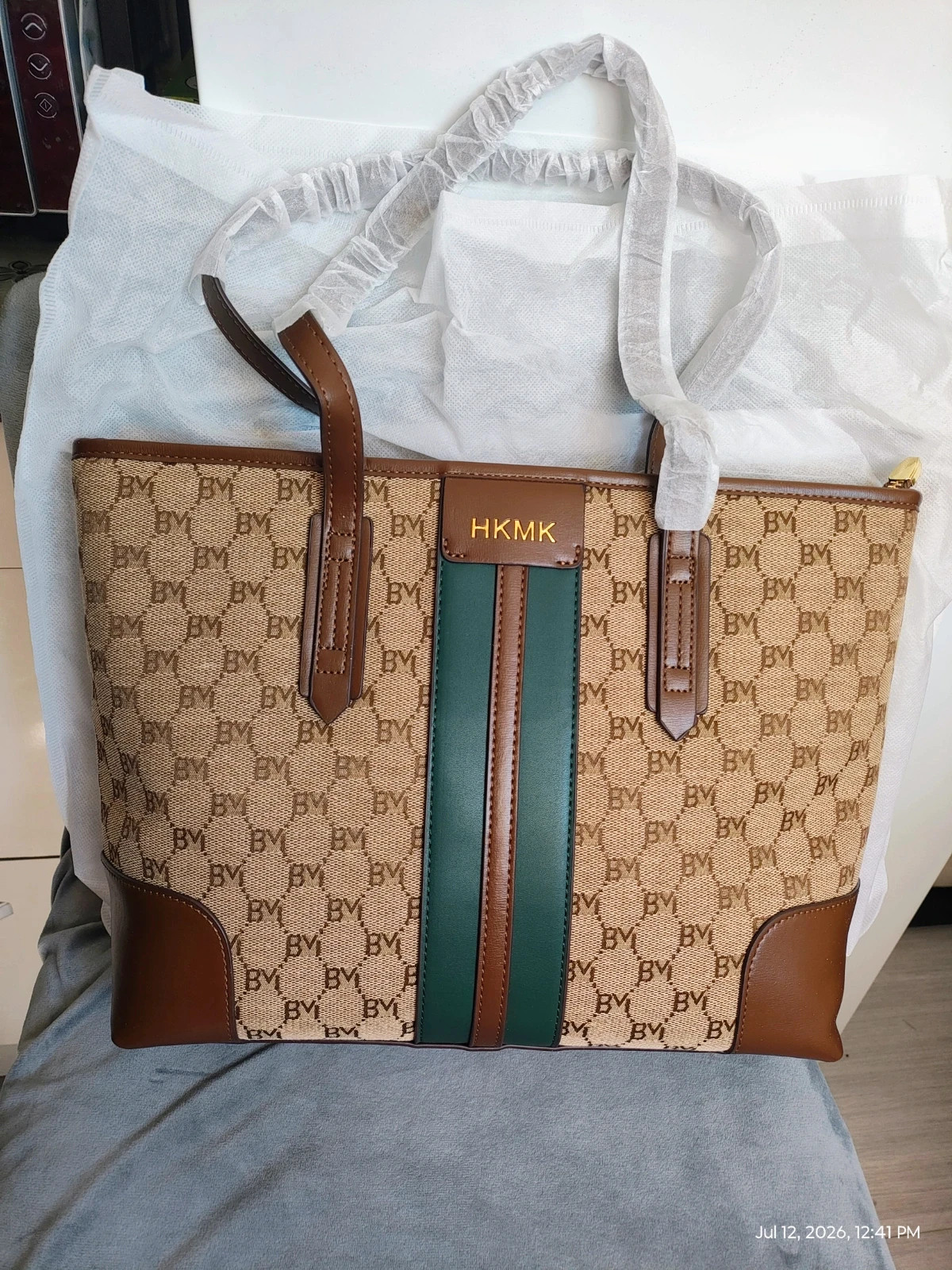 Brand new shoulder bag
