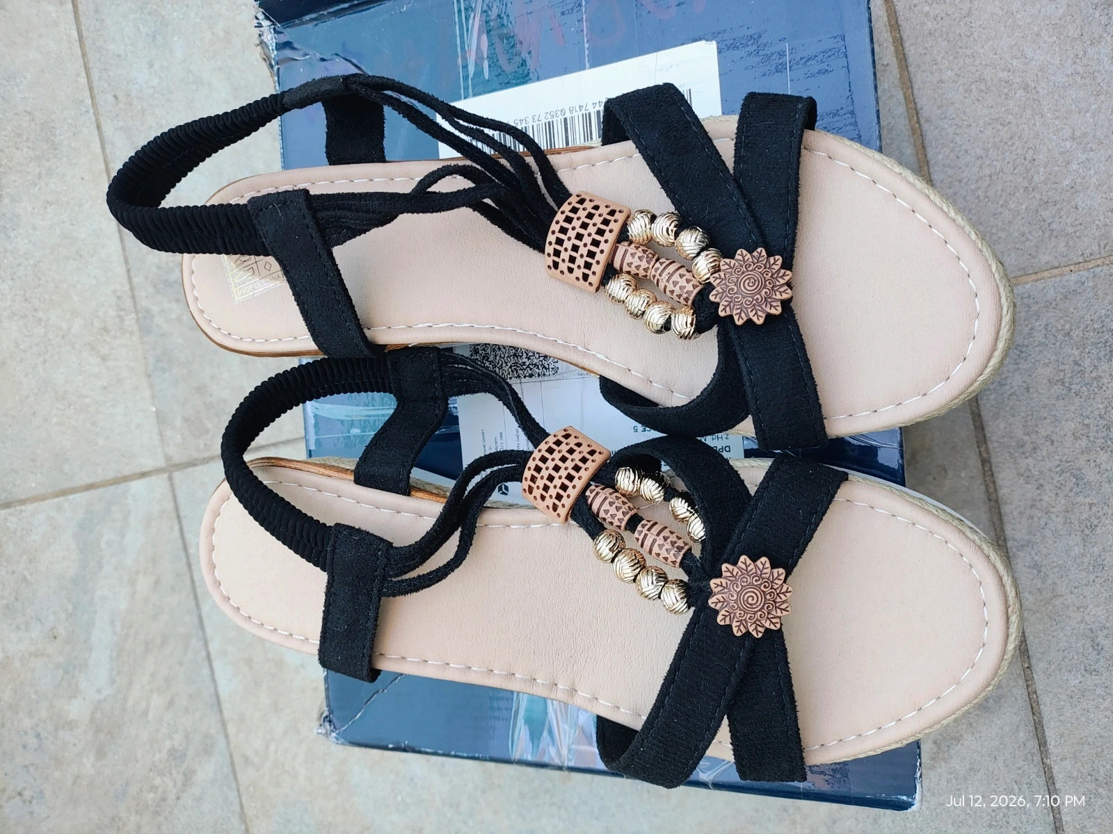 Brand New sandals 39 – Paris Shop – taille 39 5