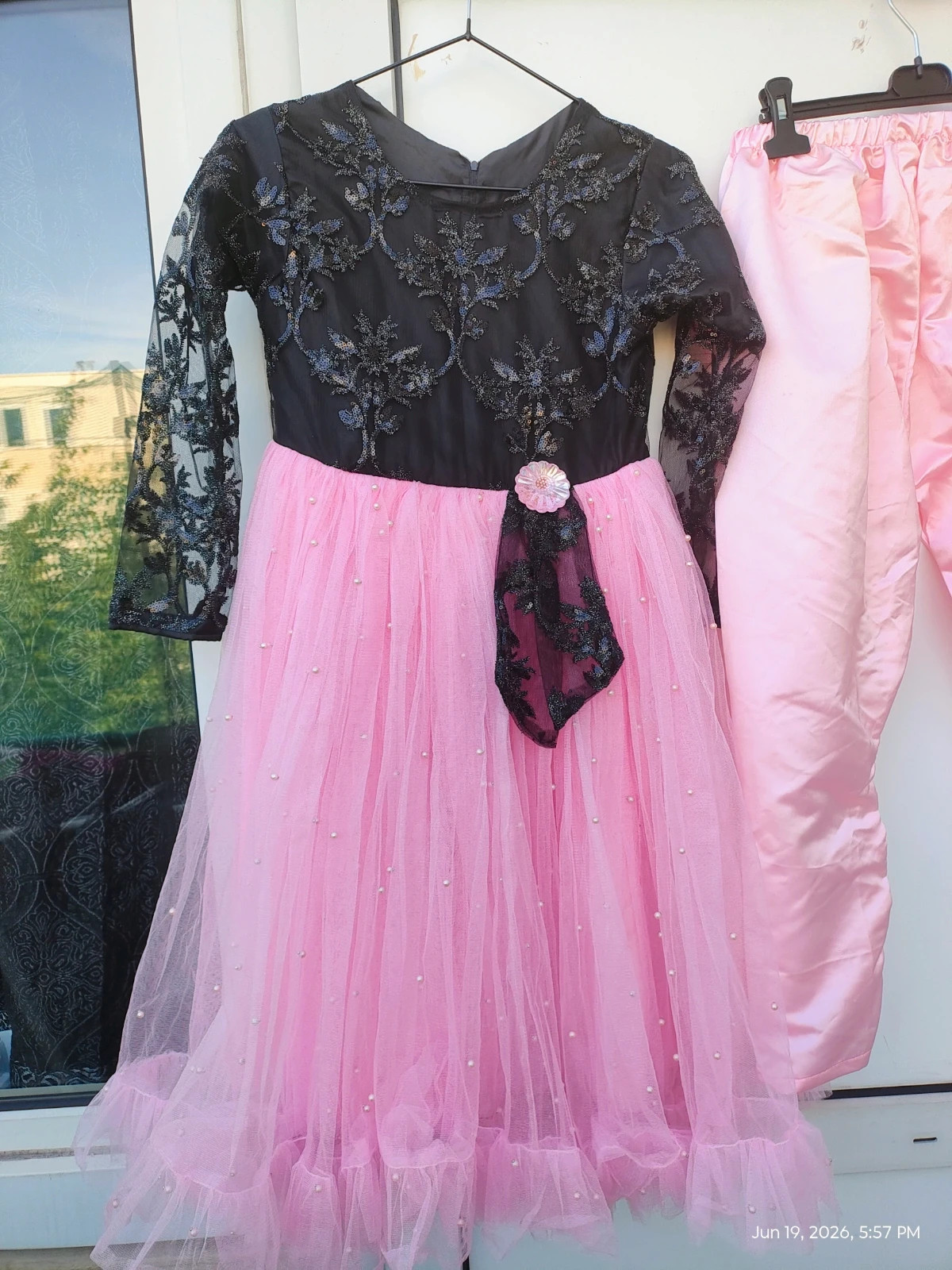 Beautiful 2-Piece Pink & Black Party Outfit / Traditional Set 10 to 12 years – Indian – taille 10 ans / 140 cm 2