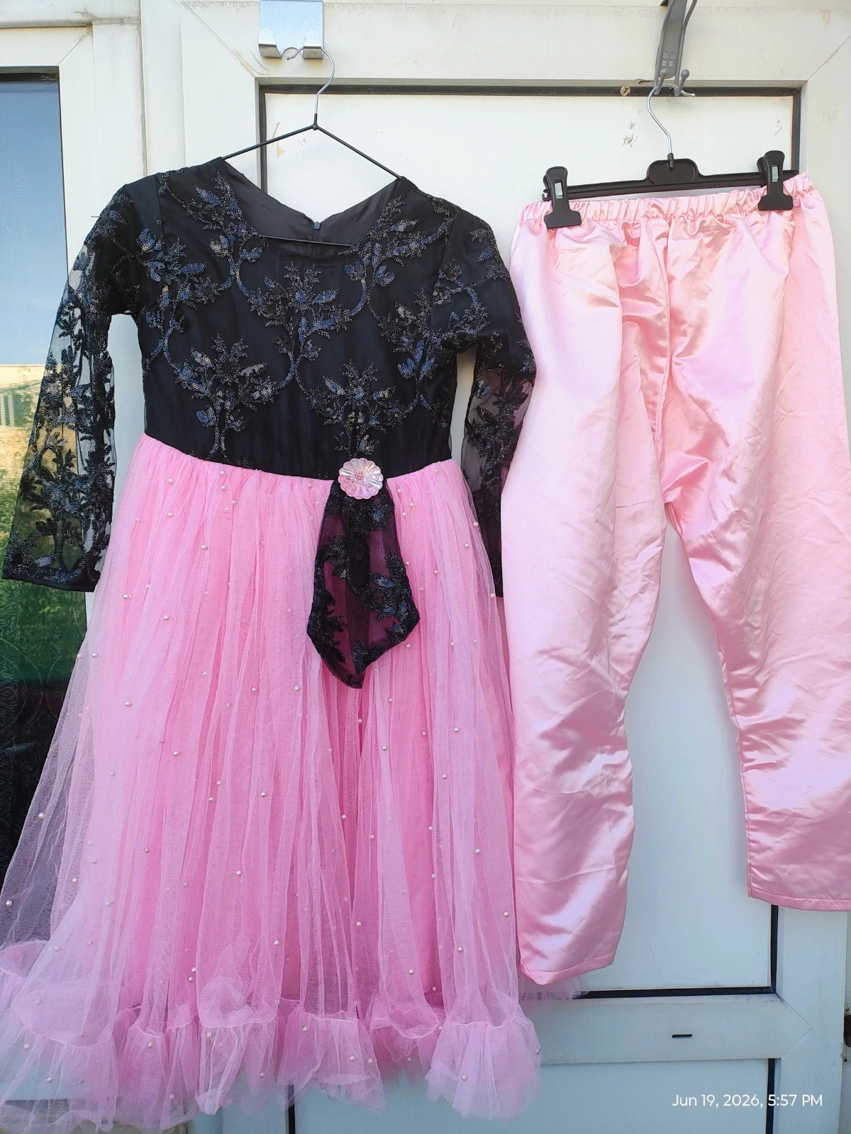 Beautiful 2-Piece Pink & Black Party Outfit / Traditional Set 10 to 12 years – Indian – taille 10 ans / 140 cm 3