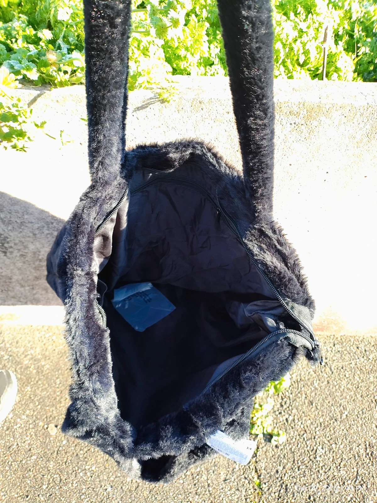 Furry shopping bag 2