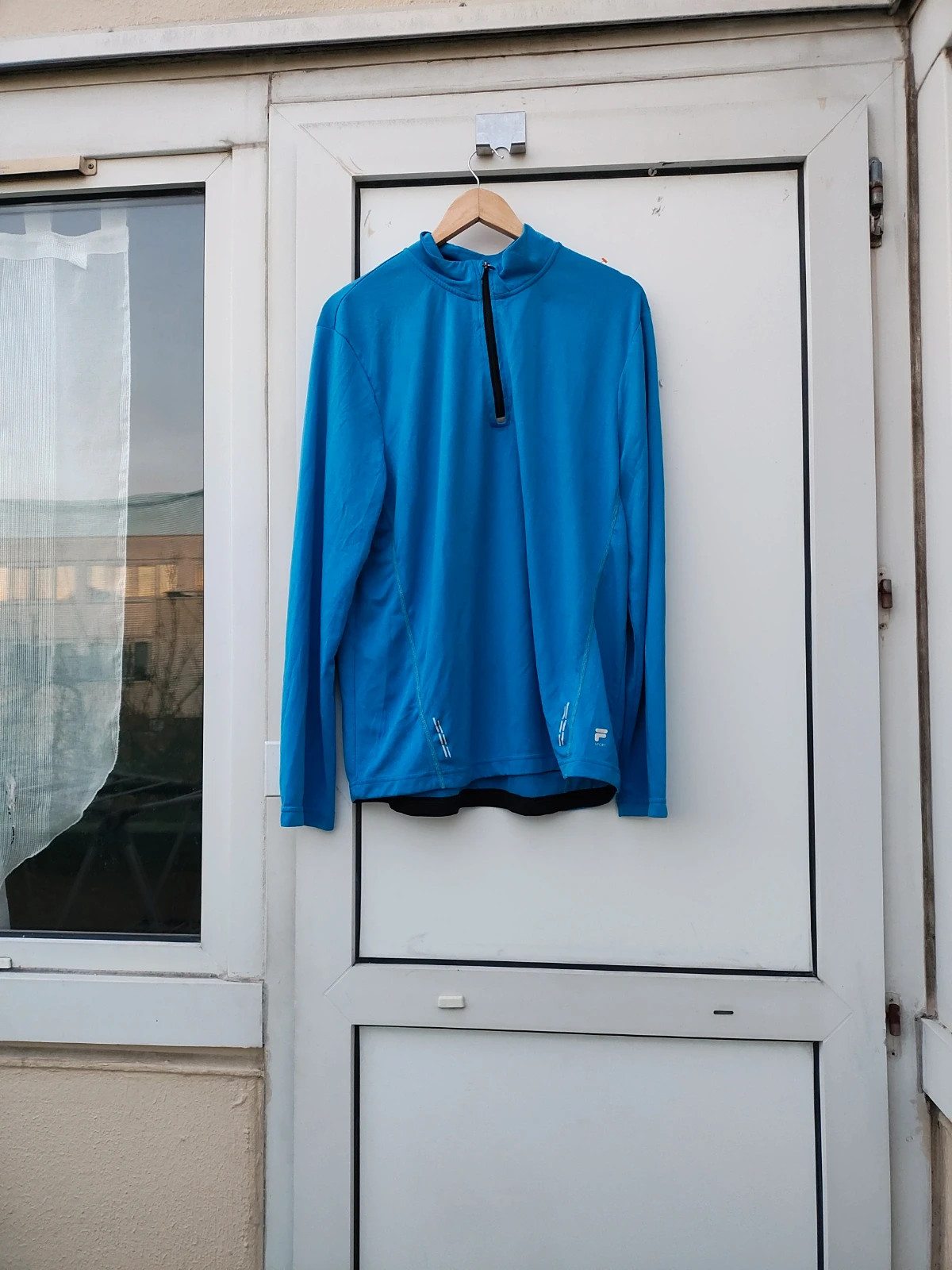 Sweat shirt