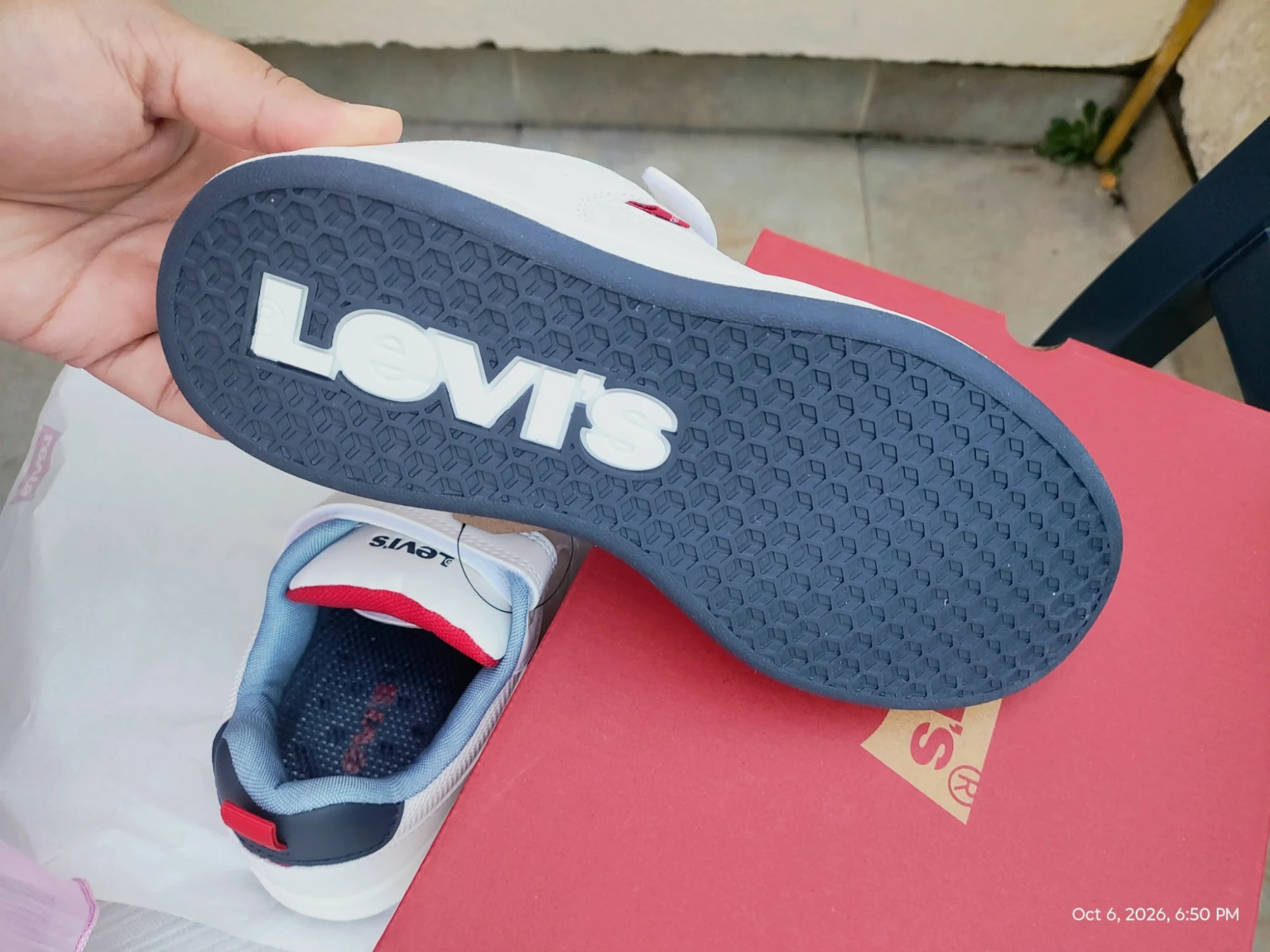 Levis 32  