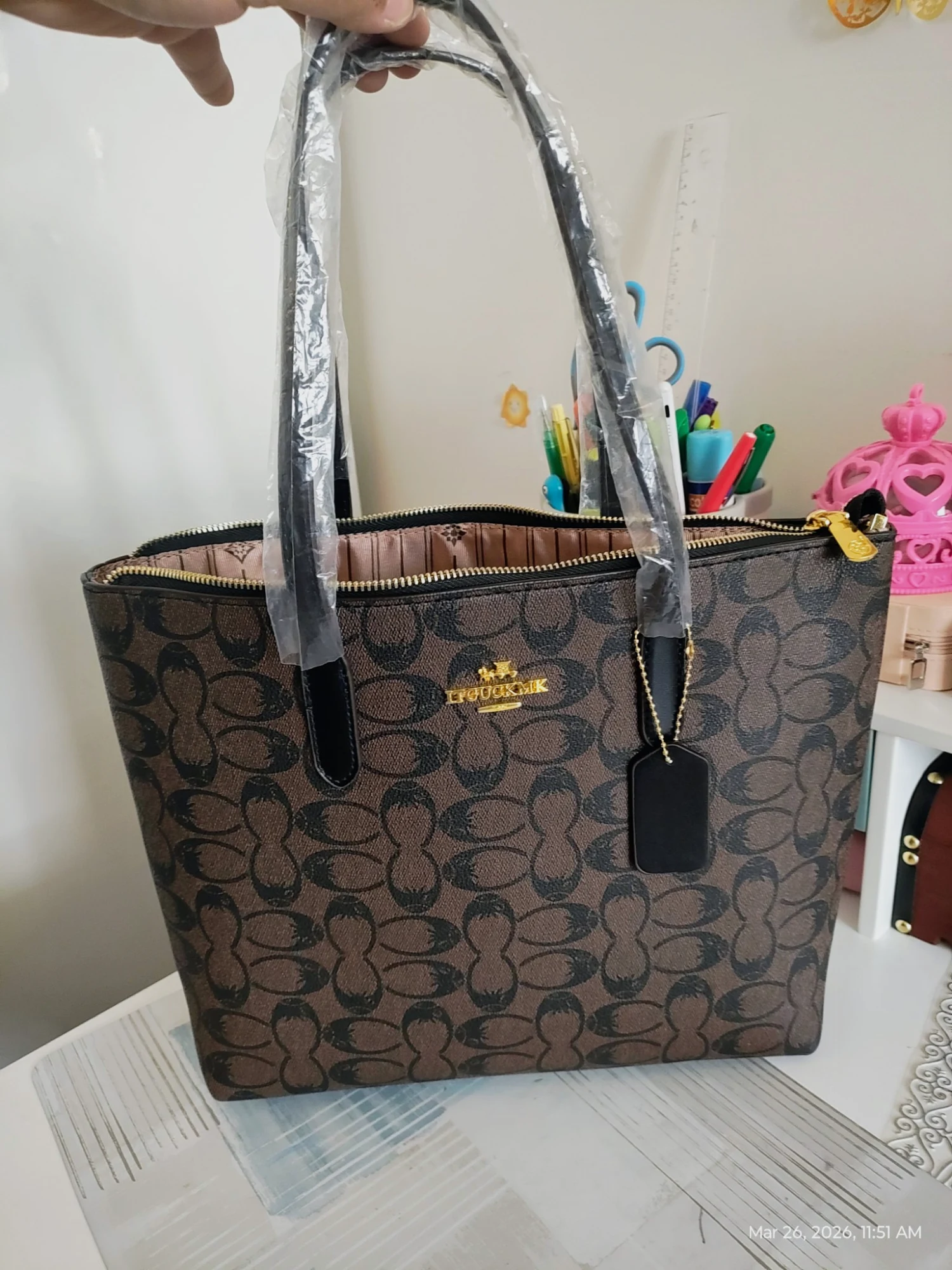 Shoulder bag new with tag 